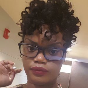 Meet your Posher, Phyllis